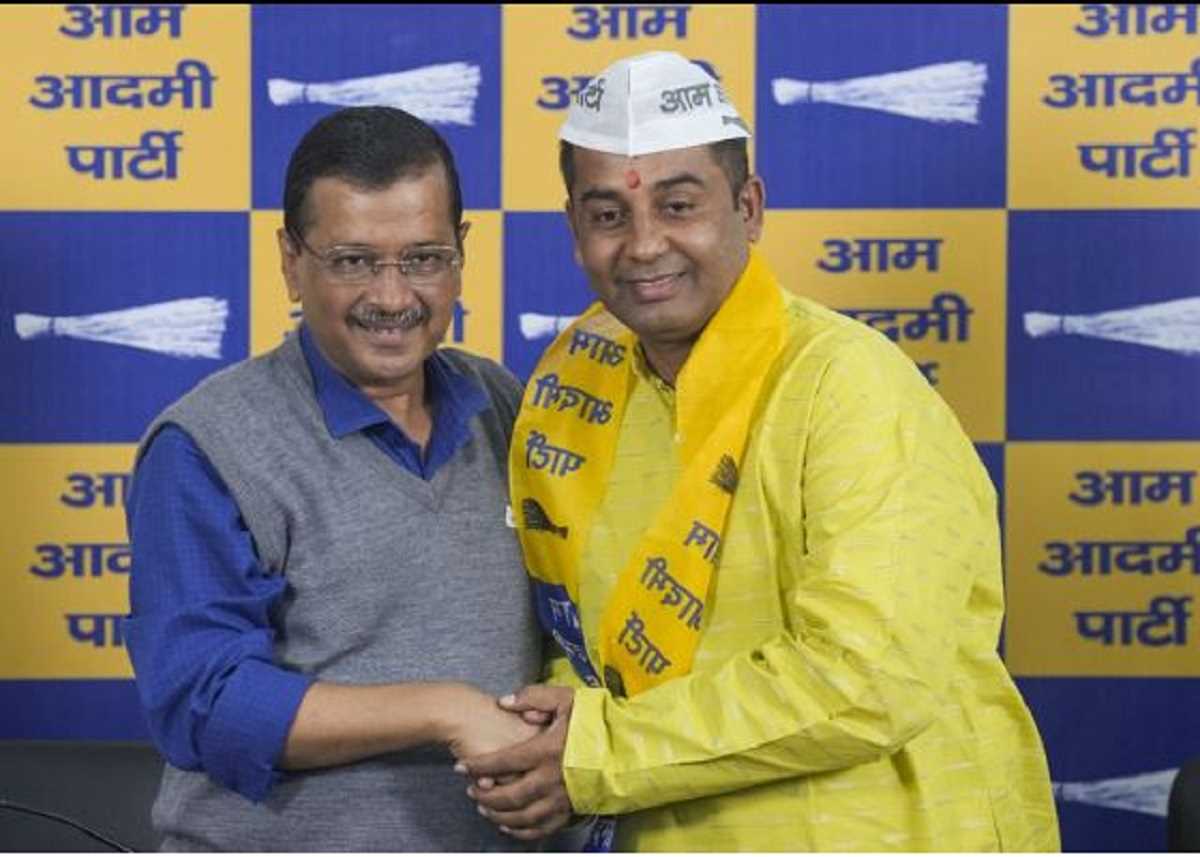 भाजपा नेता रहे, दो बार के विधायक, अनिल झा आप में शामिल